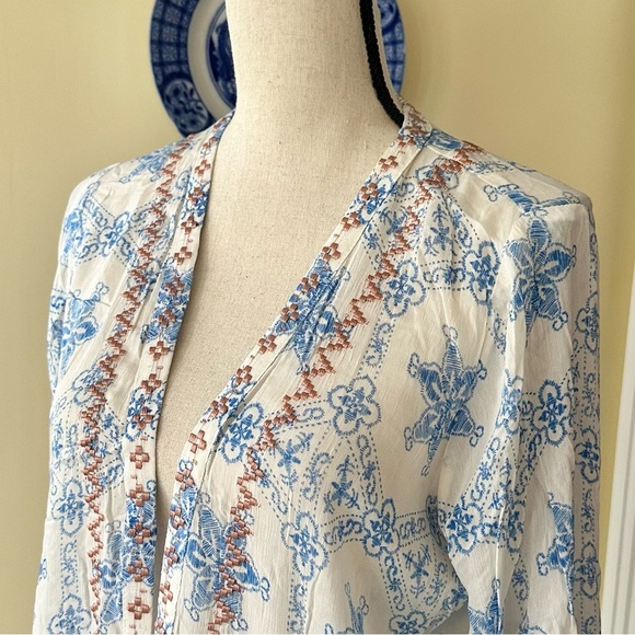 Sugarlips | “Rhythm of Love” Boho Embroidered Kimono with Fringe, NWT - Picture 4 of 9